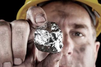 /R E P E A T — Collective Mining Drills 534 g/t Gold & 40 g/t Silver Over 0.65 Metres at the ME Target and Commences Drilling on Multiple Apollo Look-alike Targets Outlined by a New Gravity Survey/