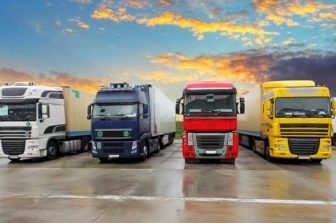 Deere’s Profit Outlook Faces Economic Challenges