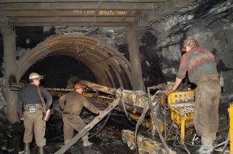 MONT ROYAL RESOURCES PROVIDES UPDATE ON ASX AND TSXV LISTING