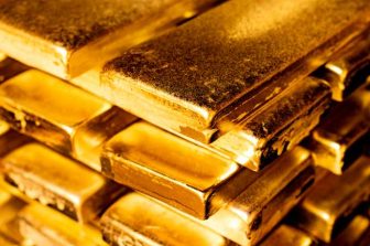 123Invent Inventor Develops Power Drill Accessory to Contain & Remove Dust Particles (HOF-833)