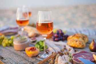MARTIN’S® FAMOUS POTATO ROLLS CELEBRATES ANOTHER OUTSTANDING YEAR AS A PROUD SPONSOR OF THE FOOD NETWORK SOUTH BEACH WINE & FOOD FESTIVAL PRESENTED BY CAPITAL ONE