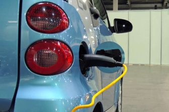 Lucid Gravity SUV Recognized as the 2026 World Luxury Car of the Year