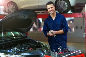In HelloNation, Auto Maintenance Expert Gerald Gillis Identifies Key Vehicle Warning Signs