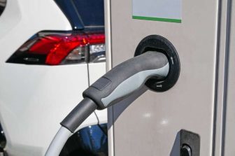 In HelloNation, Auto Industry Experts David Mantz and David Mantz Jr. Examine Choosing the Right Mechanic in Southington, Connecticut